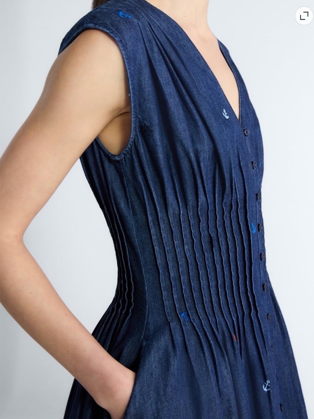 A244 Free Assembly Women's Sleeveless Embroidered Denim V-Neck Midi Dress NWT - Picture 3 of 4